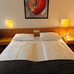 Stadthotel 3*