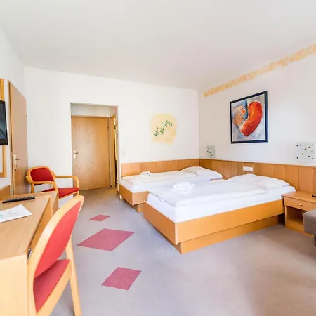 Ξενοδοχείο Stadthotel 3*