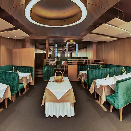 Stadthotel 호텔 랍스안데르타야