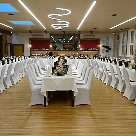 Stadthotel Ξενοδοχείο Raabs an der Thaya